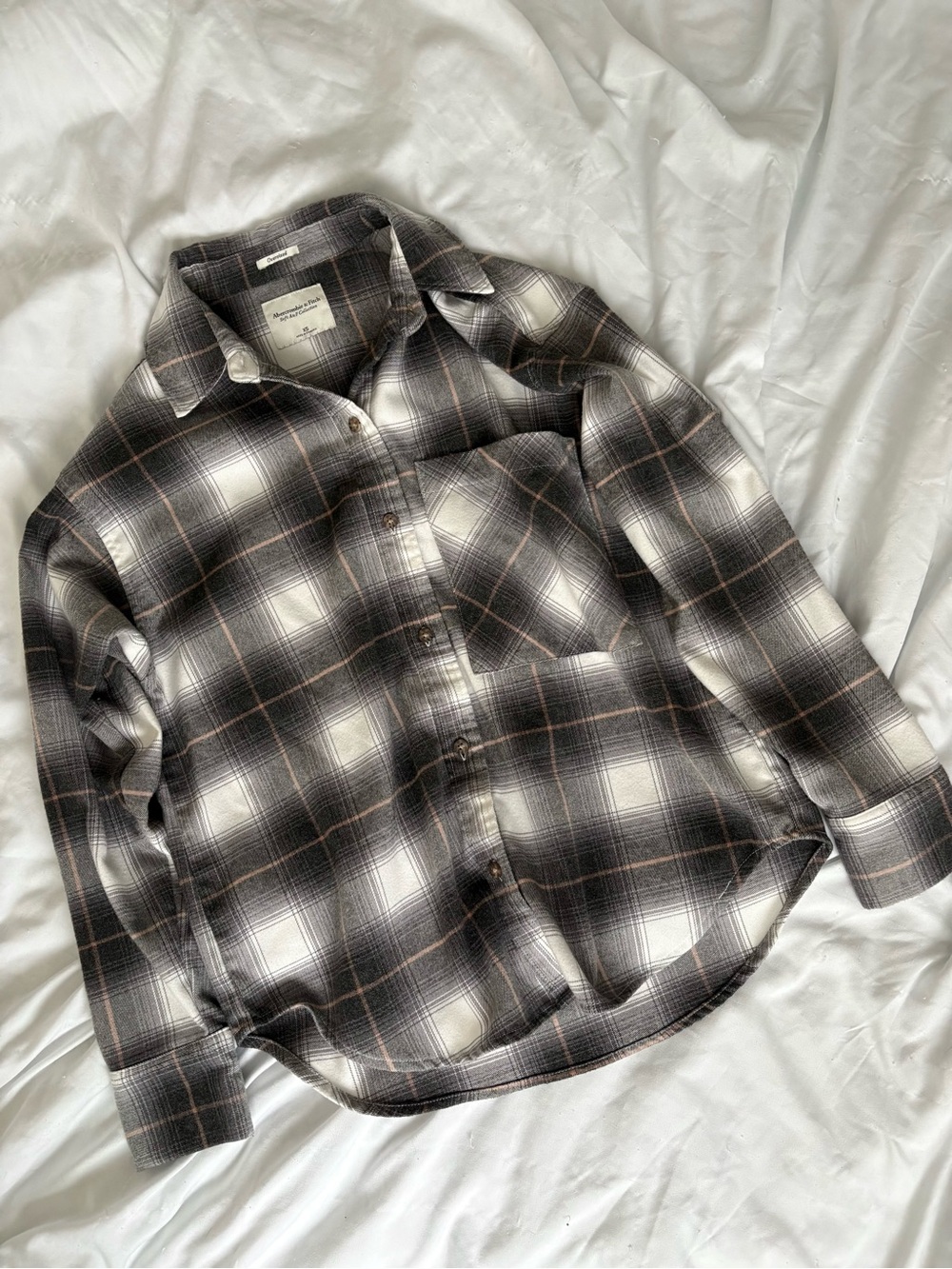 A&F Oversized Grey Pink Plaid Flannel Shirt XS Women’s